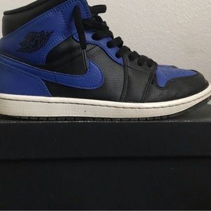 Jordan 1 Mid